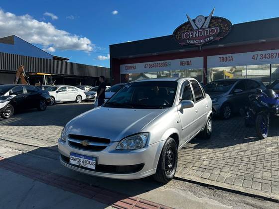 CHEVROLET CLASSIC 1.0 MPFI LS 8V FLEX 4P MANUAL CHEVROLET CLASSIC 1.0 MPFI LS 8V FLEX 4P MANUAL